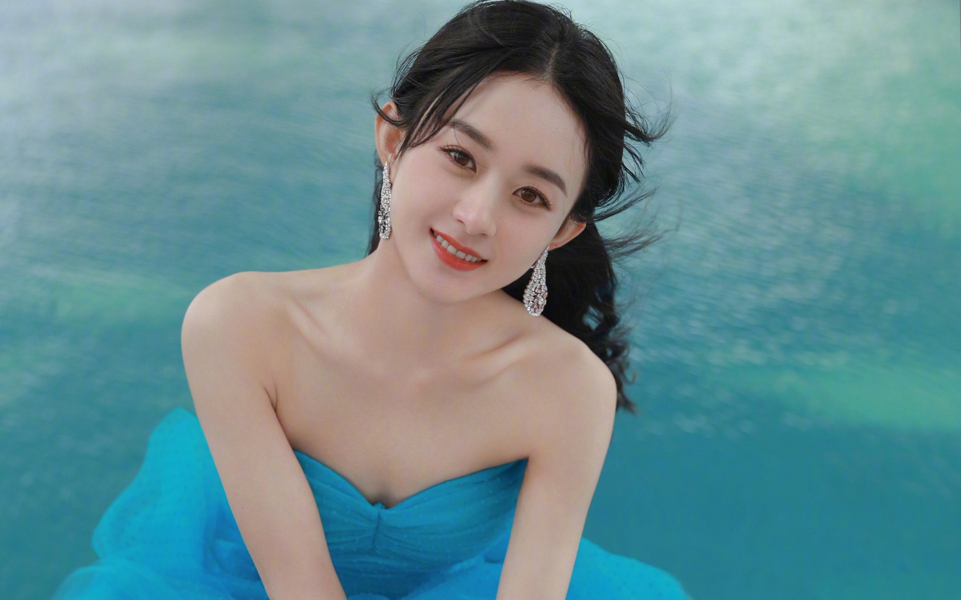 开云官网-球场花絮：幕后趣味小故事让你笑出声，球场搞笑视频